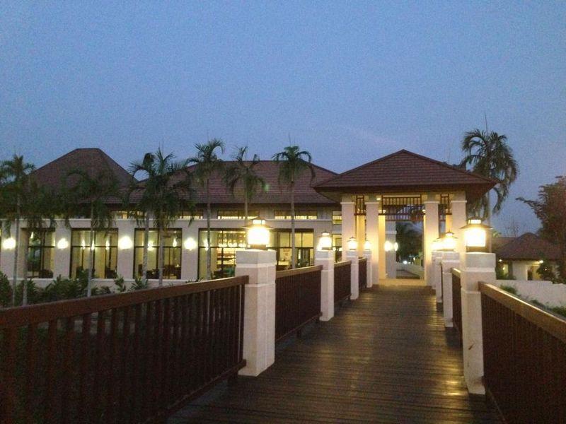 Leaves Valley Resort Nong Ya Plong Exteriör bild