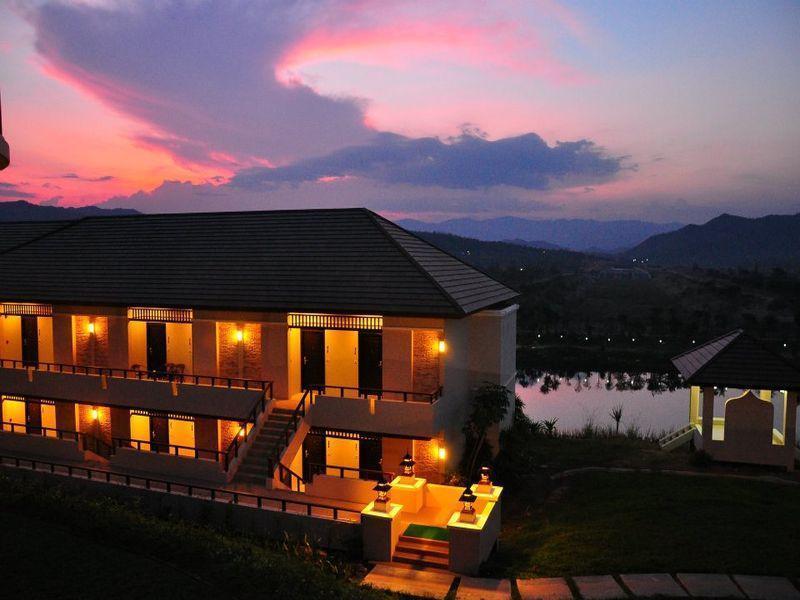 Leaves Valley Resort Nong Ya Plong Exteriör bild